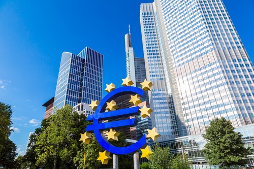 นักวิเคราะห์คาด ECB มีมติตรึงอัตราดอกเบี้ยและคงวงเงิน QE ในการประชุมวันพรุ่งนี้
