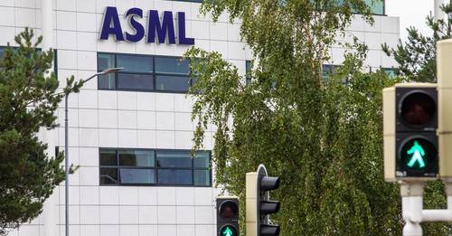  TSMC และ ASML สามารถสั่งปิดเครื่องผลิตชิปรุ่นไฮเทคไม่ให้ทำงานได้ทันที ในกรณีถ้าจีนบุกไต้หวันขึ้นมาจริงๆ