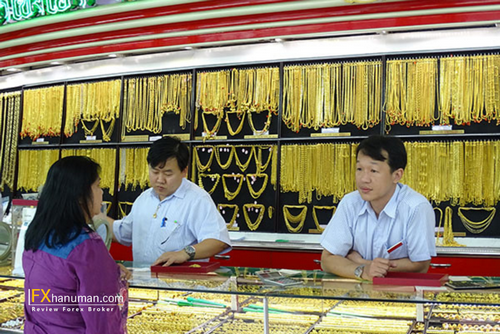 ราคาทองคำวันนี้ เสาร์ที่ 6 ธันวาคม 2568 ลดลงแตะ 63,500 บาท หลังดอลลาร์อ่อน