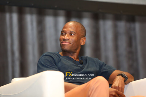 Arthur Hayes เตือน “วิกฤตเงินเฟียต” ใกล้ปะทุ ชี้ Bitcoin แยกทางหุ้นเทคคือสัญญาณล่วงหน้า